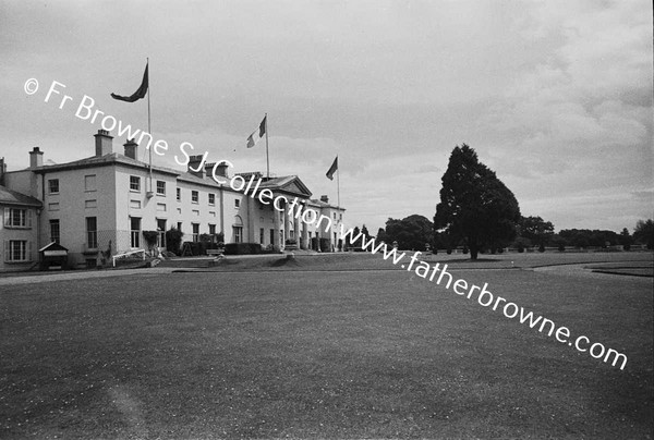 ARAS AN UACHTARAIN HOUSE FROM S W